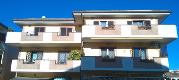 2 bedrooms Apartment in Rome, Italy No. 54485 2