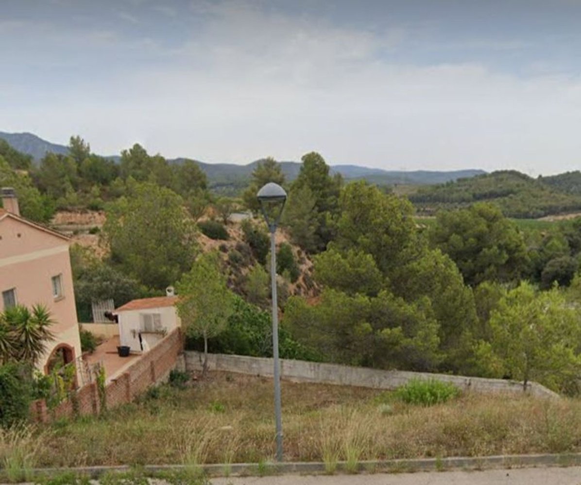 Земельный участок в Ла-Бисбаль-дель-Пенедес, Испания № 277709