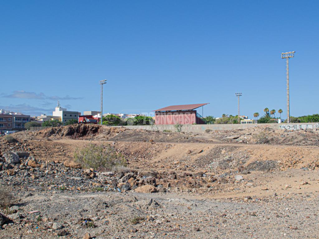 Grundstück in Arona, Spain 127m², Nr. 249551