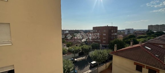 4 chambres Appartement à Leon, Spain No. 179220 2