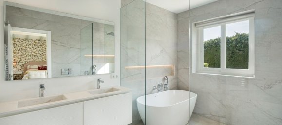 4 bedrooms House in Estepona, Spain No. 49089 20