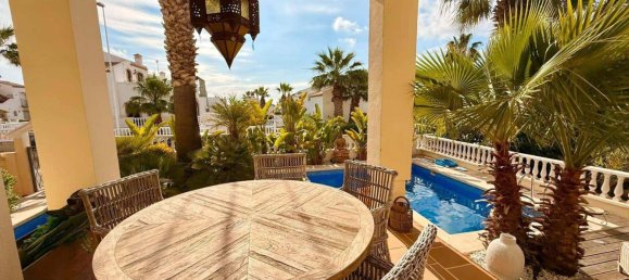 3 bedrooms House in Alicante, Spain No. 188003 24