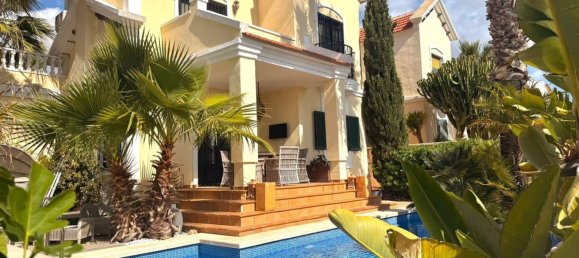 3 bedrooms House in Alicante, Spain No. 188003 2