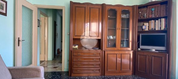 3 bedrooms Apartment in Asti, Italy No. 145692 4