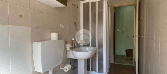 3 bedrooms Apartment in Asti, Italy No. 145692 18