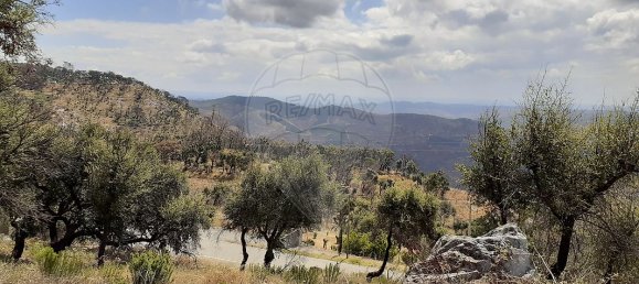 60080m² Land in Alferce, Portugal No. 37309 3