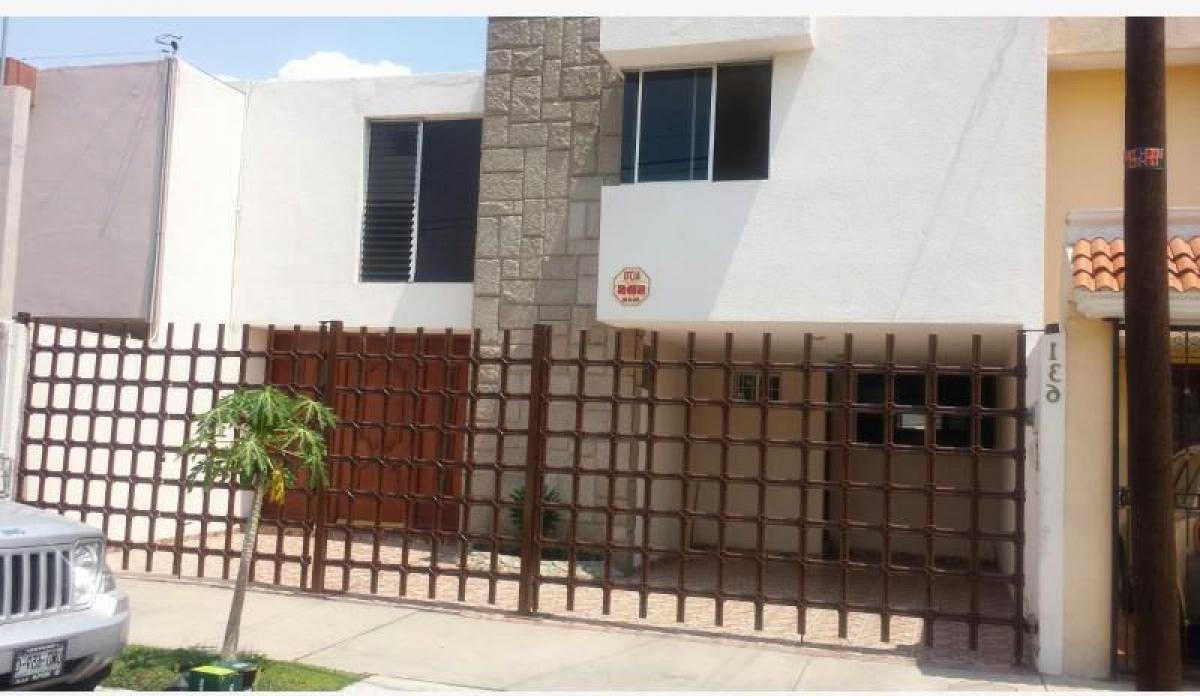 4 bedrooms House in San Luis Potosi, Mexico No. 156651