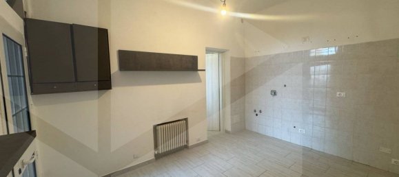 2 rooms Apartment in Bologna, Italy No. 17174 7