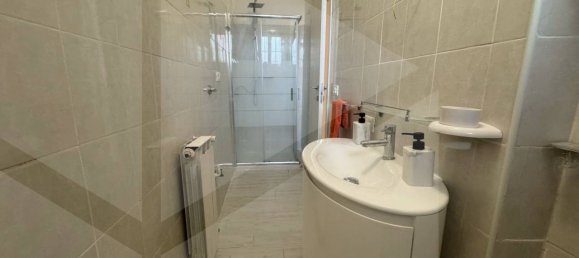 2 rooms Apartment in Bologna, Italy No. 17174 5