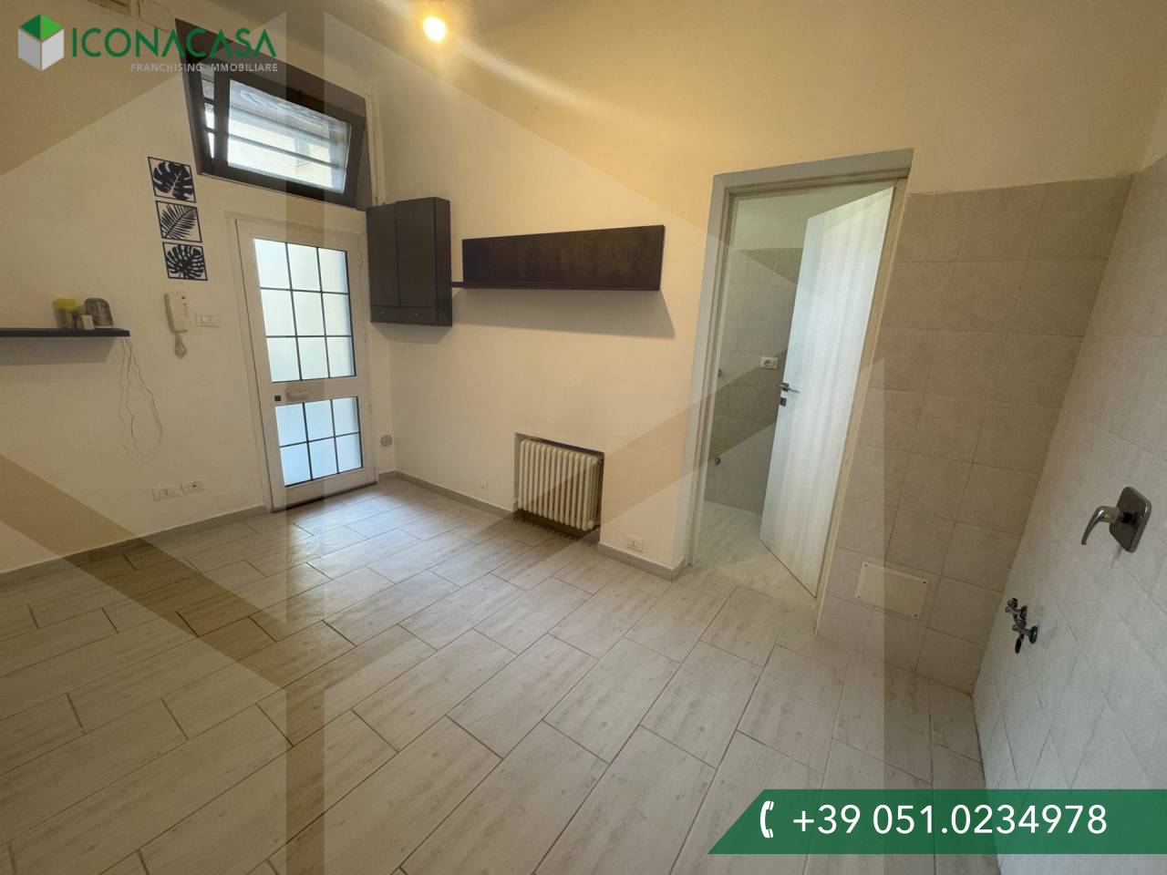 2 rooms Apartment in Bologna, Italy No. 17174
