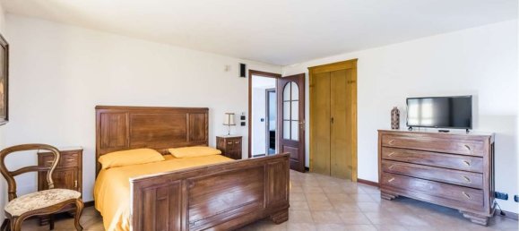 4 rooms Villa in Diano d'Alba, Italy No. 115617 17