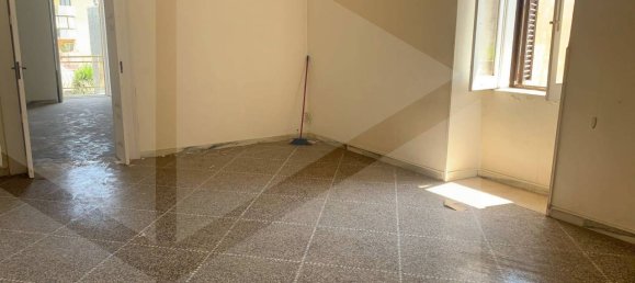 Apartamento de 4 habitaciónes en Bari, Italy No. 33890 46