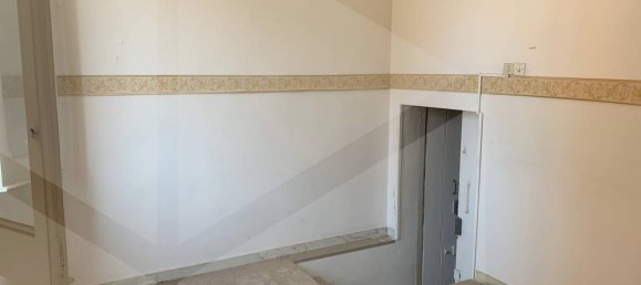 Apartamento de 4 habitaciónes en Bari, Italy No. 33890 7