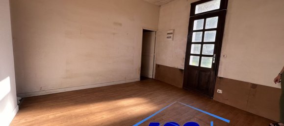 Дом с 2 спальнями в Осер, Франция № 197656 2