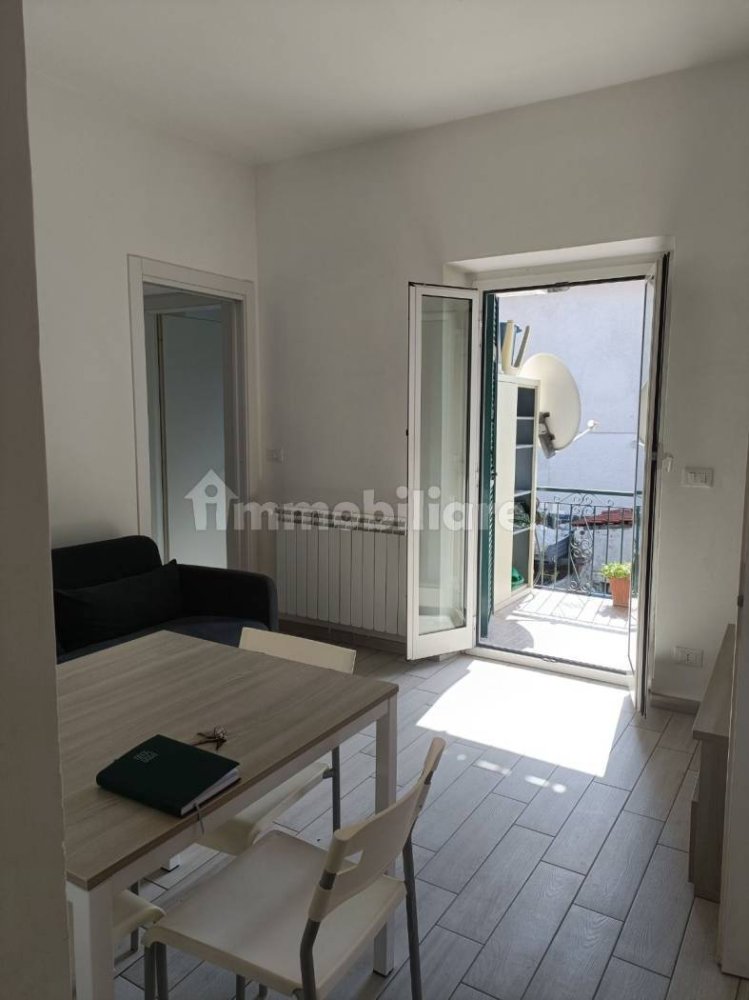 Квартира с 2 спальнями в Варацце, Италия № 351178