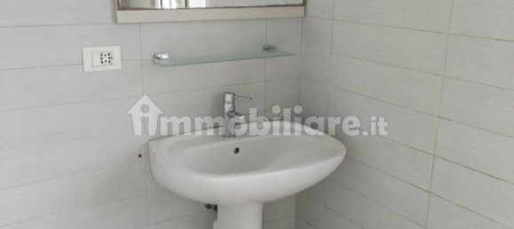 Квартира с 2 спальнями в Варацце, Италия № 351178 18