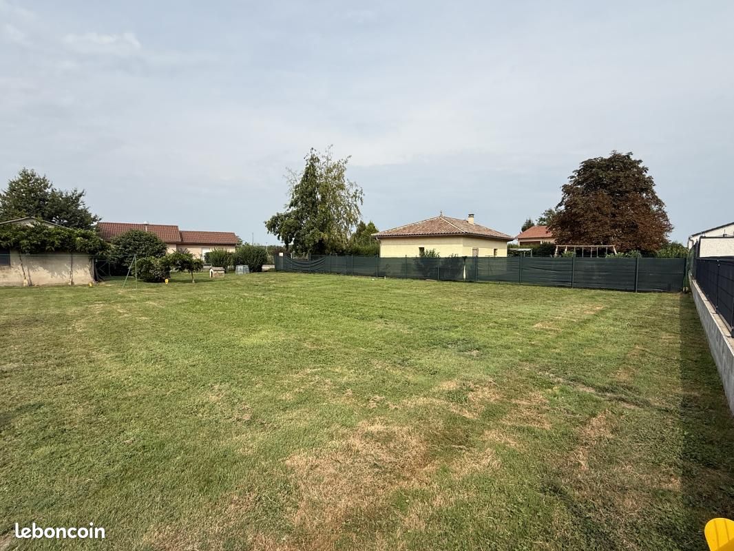 Terrain à Ain, France 538m² No. 342693