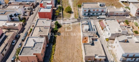 883m² Land in Poggiardo, Italy No. 373234 3