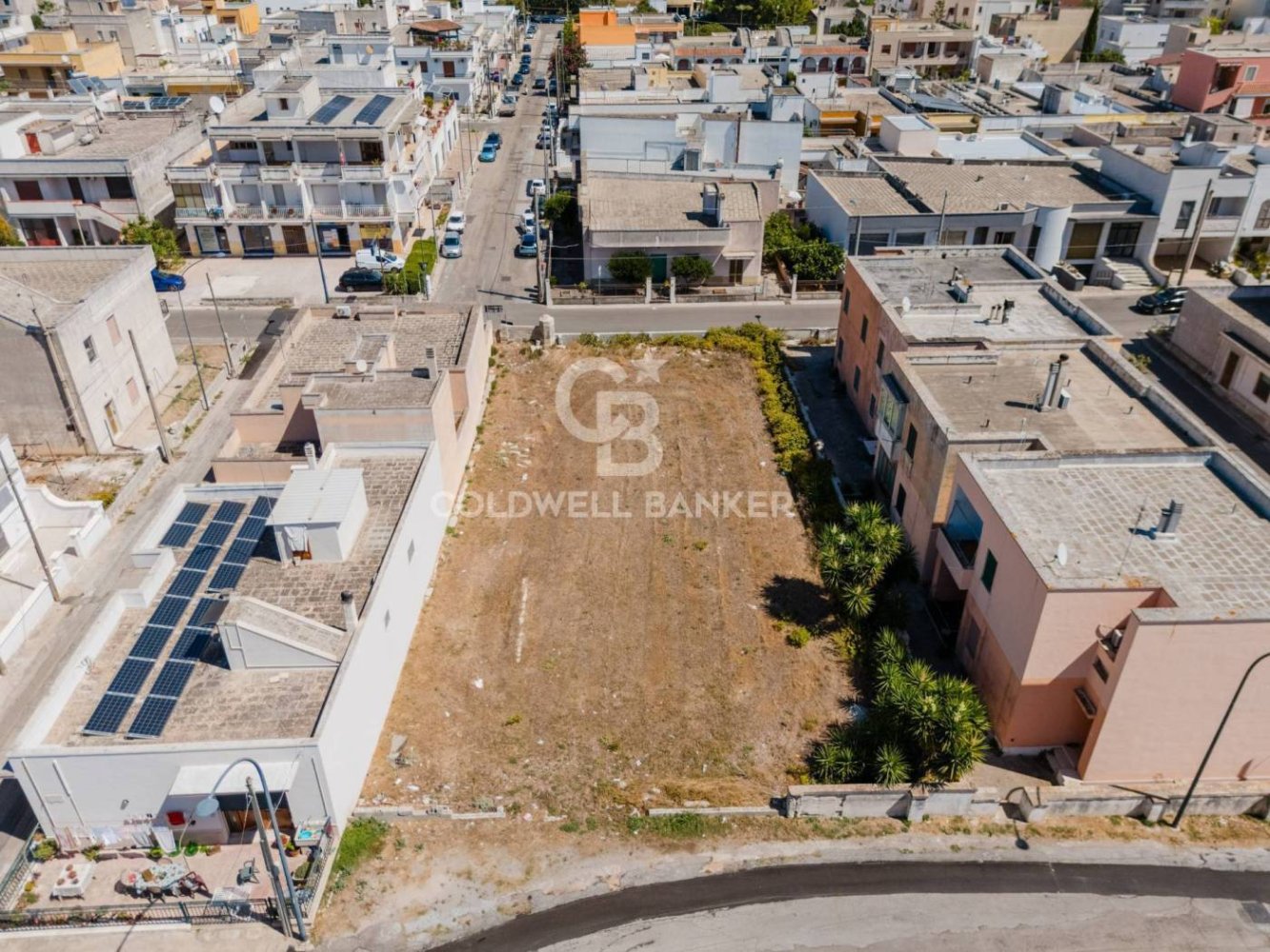 883m² Land in Poggiardo, Italy No. 373234