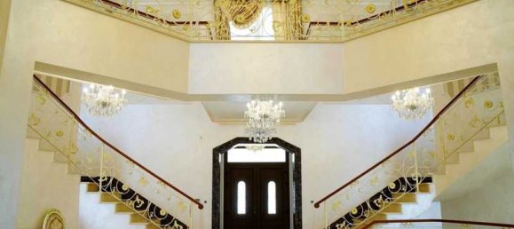 5 bedrooms Commercial property in Agios Tychonas, Cyprus No. 19111 5