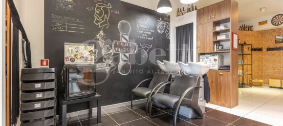 Gewerbliche Immobilie in Pordenone, Italy 71m², Nr. 301652 18