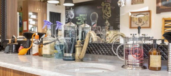 Gewerbliche Immobilie in Pordenone, Italy 71m², Nr. 301652 26