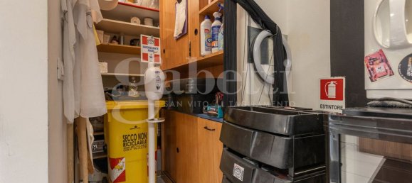 Gewerbliche Immobilie in Pordenone, Italy 71m², Nr. 301652 19