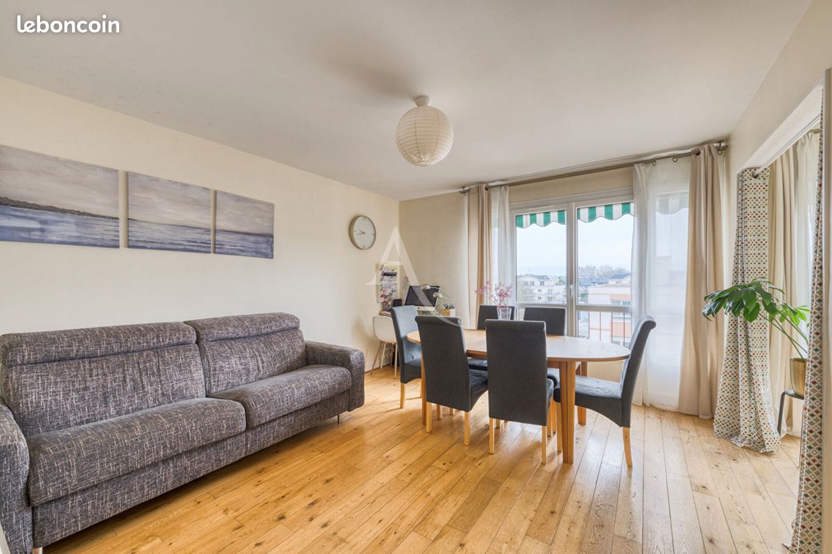 3 bedrooms Apartment in Nogent-sur-Marne, France No. 169865