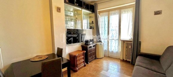 Квартира с 2 спальнями в Турин, Италия № 339624 2