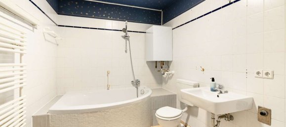 Квартира с 2 спальнями в Нойкёльн, Германия № 9925 10