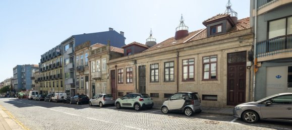 4 bedrooms House in Porto, Portugal No. 146138 25