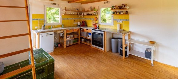 2 bedrooms House in Hildburghausen, Germany No. 271429 4