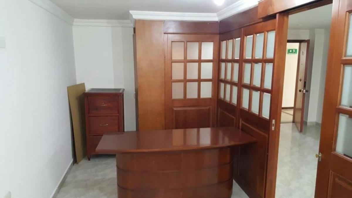 Estudio en Bogotá, Colombia No. 13768