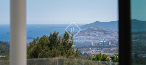 7 bedrooms Villa in Ibiza, Spain No. 90496 8