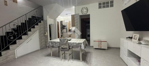 6 غرف نوم فيلا في Acerra, Italy رقم 356116 12