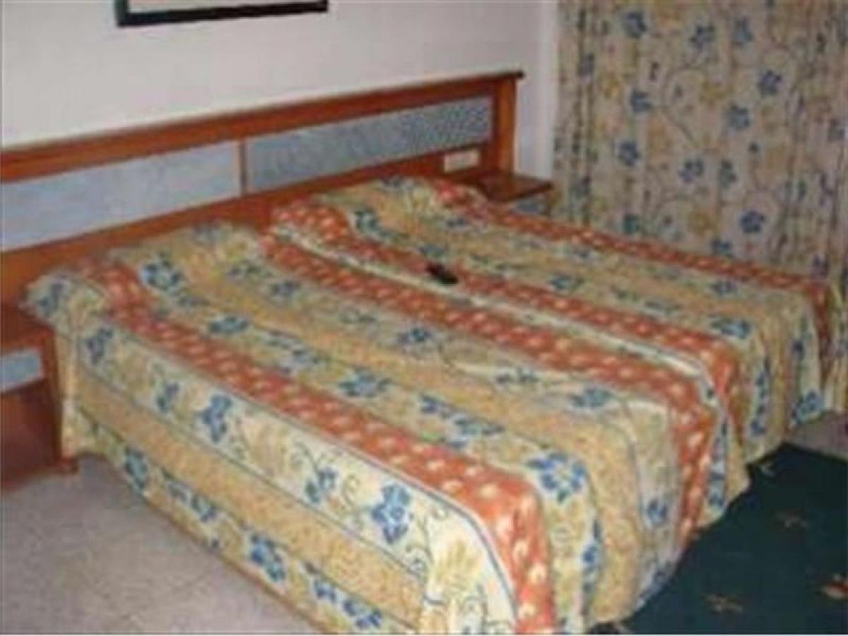 440m² Hotel in Mar del Plata, Argentina No. 104535