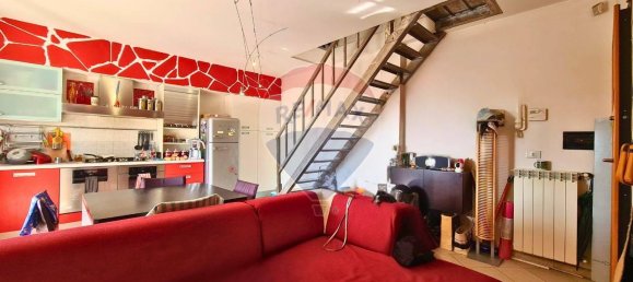 3 rooms Apartment in Empoli, Italy No. 146277 3