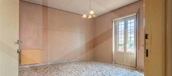 4-salle Appartement à Ciampino, Italy No. 18497 21