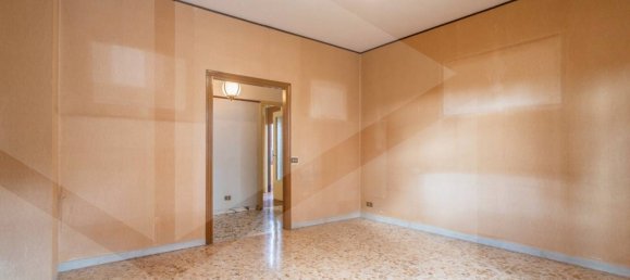 4-salle Appartement à Ciampino, Italy No. 18497 8