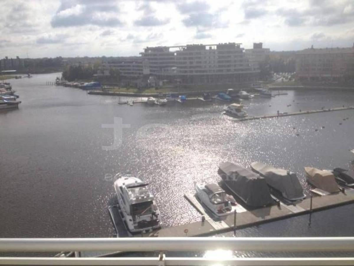 Studio in Tigre, Argentina No. 58377