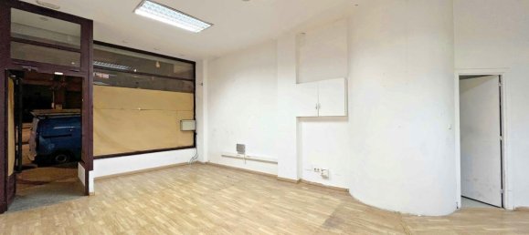 Propriété commerciale à A Coruna, Spain 88m² No. 55066 3