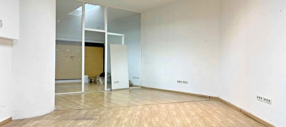 Propriété commerciale à A Coruna, Spain 88m² No. 55066 12