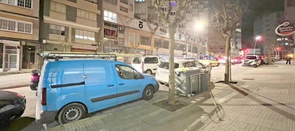 Propriété commerciale à A Coruna, Spain 88m² No. 55066 2