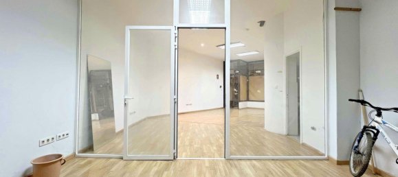 Propriété commerciale à A Coruna, Spain 88m² No. 55066 6