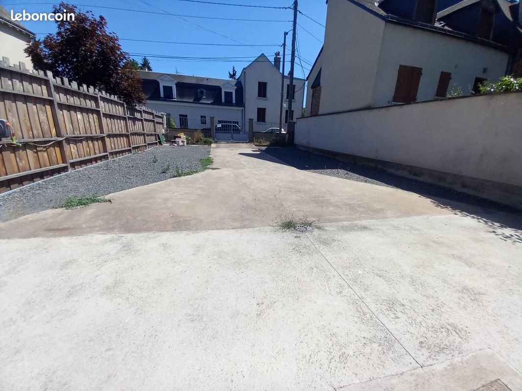 249m² Land in Tours, France No. 283325