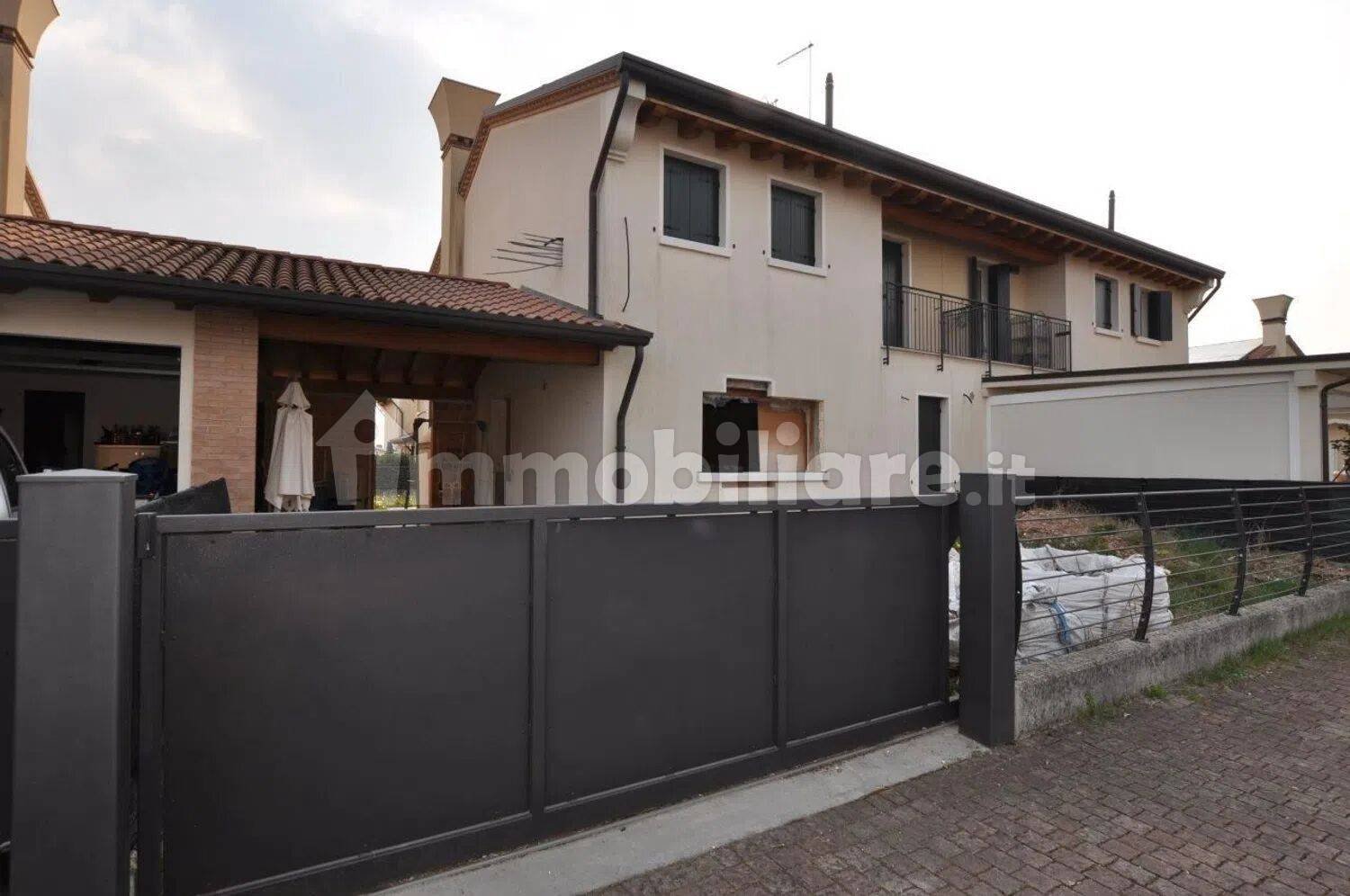 5 غرف نوم فيلا في Povegliano, Italy رقم 320618