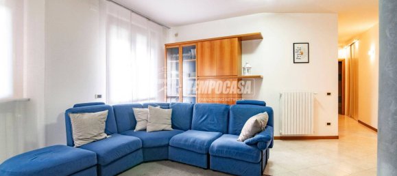 3 bedrooms Apartment in Treviglio, Italy No. 288783 6