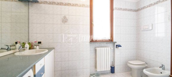 3 bedrooms Apartment in Treviglio, Italy No. 288783 22