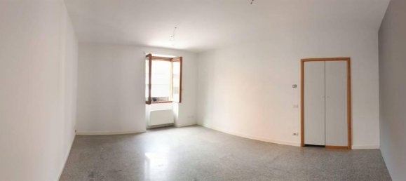 4 rooms Apartment in Campagnano di Roma, Italy No. 29764 3