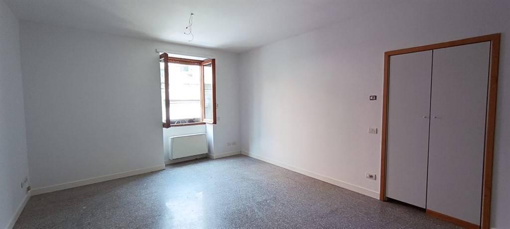 4 rooms Apartment in Campagnano di Roma, Italy No. 29764